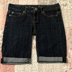 American Eagle Size 2 Denim Bermuda Shorts